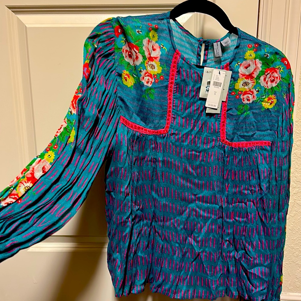 Long sleeve blink London  (Anthropology) ski blue flower top